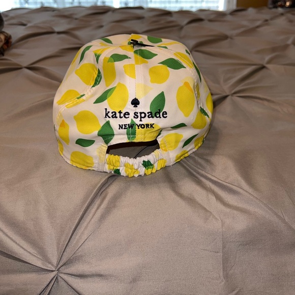 Kate Spade Yellow Lemon Print Hat. NWT - Picture 3 of 4